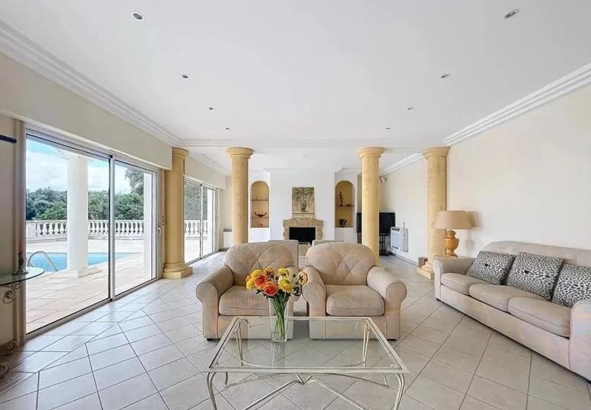 Photo 4 : Vente Villa de Luxe Mandelieu-la-Napoule | 1 970 00 € - 284 m²