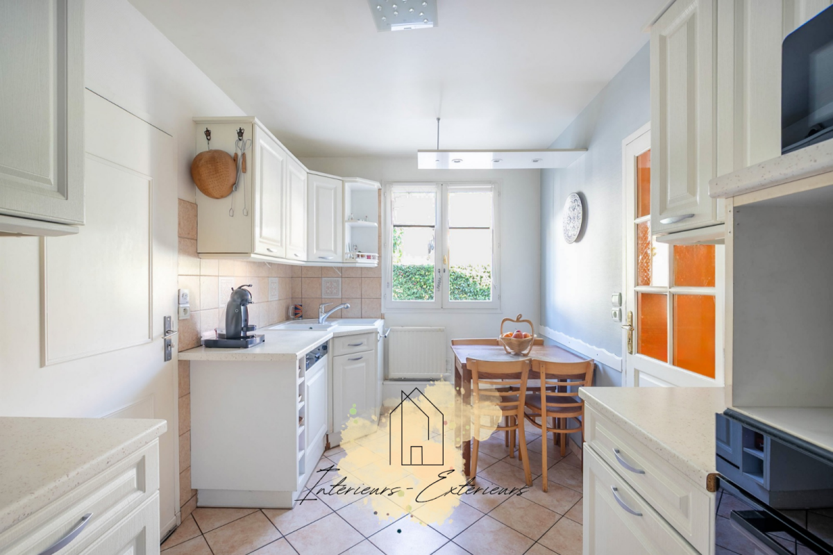 Photo 7 : Maison 6 pièces ,125 m², 4 chambres, à Jouy-le-Moutier