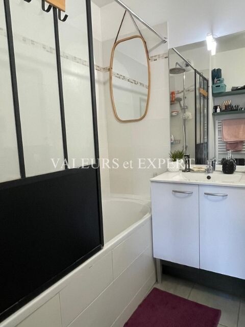 Photo 5 : TB Appartement moderne, T3, 2 balcons, 2 places de parking