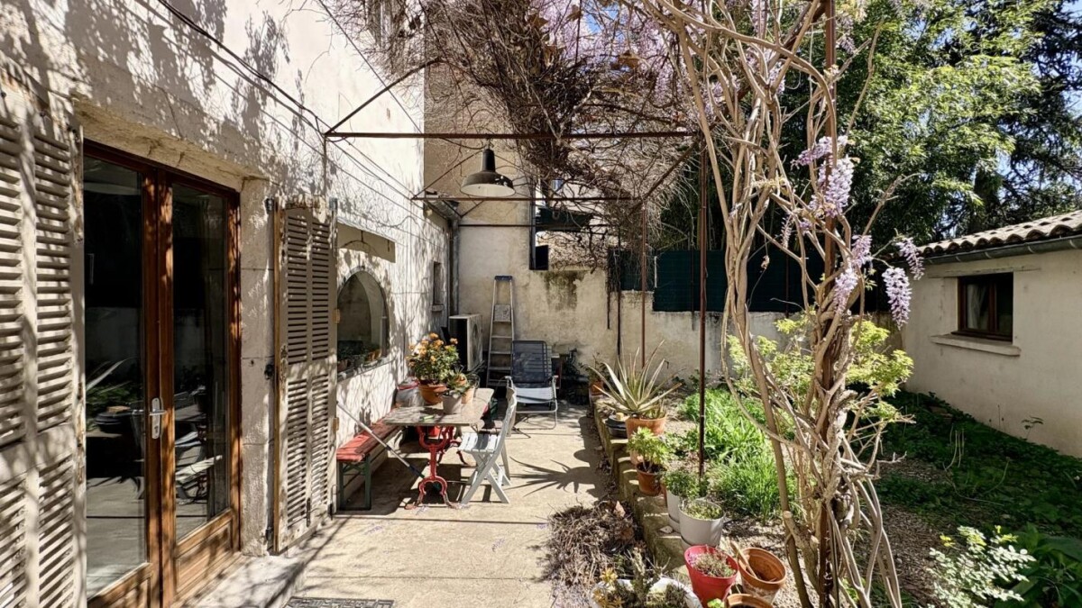 Photo 2 : Maison de charmle + studio indépendant aux portes des remparts d'Avignon