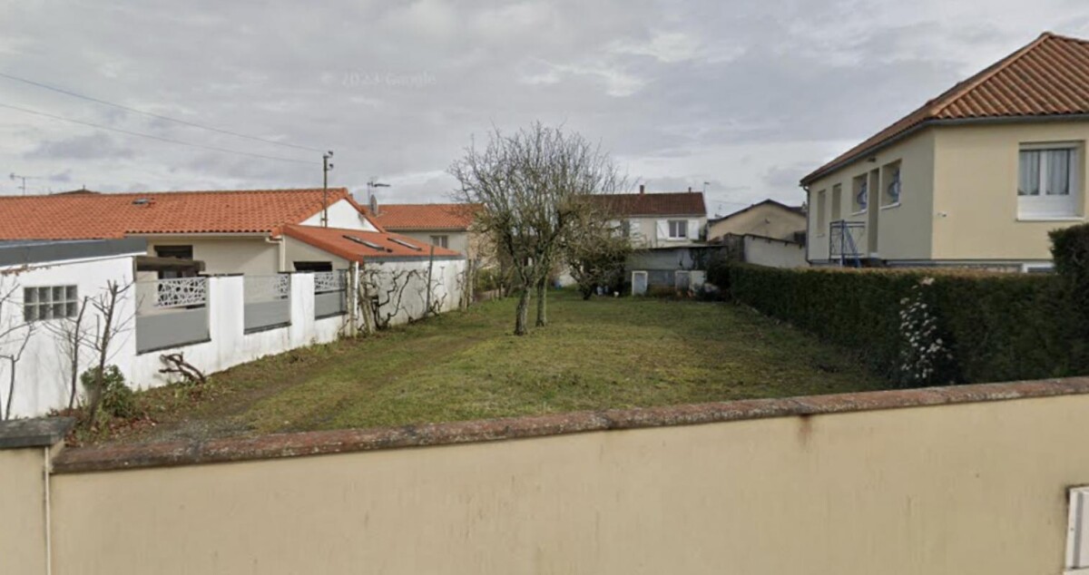 Photo 2 : Immeuble de rapport avec parcelle constructible de 399m2