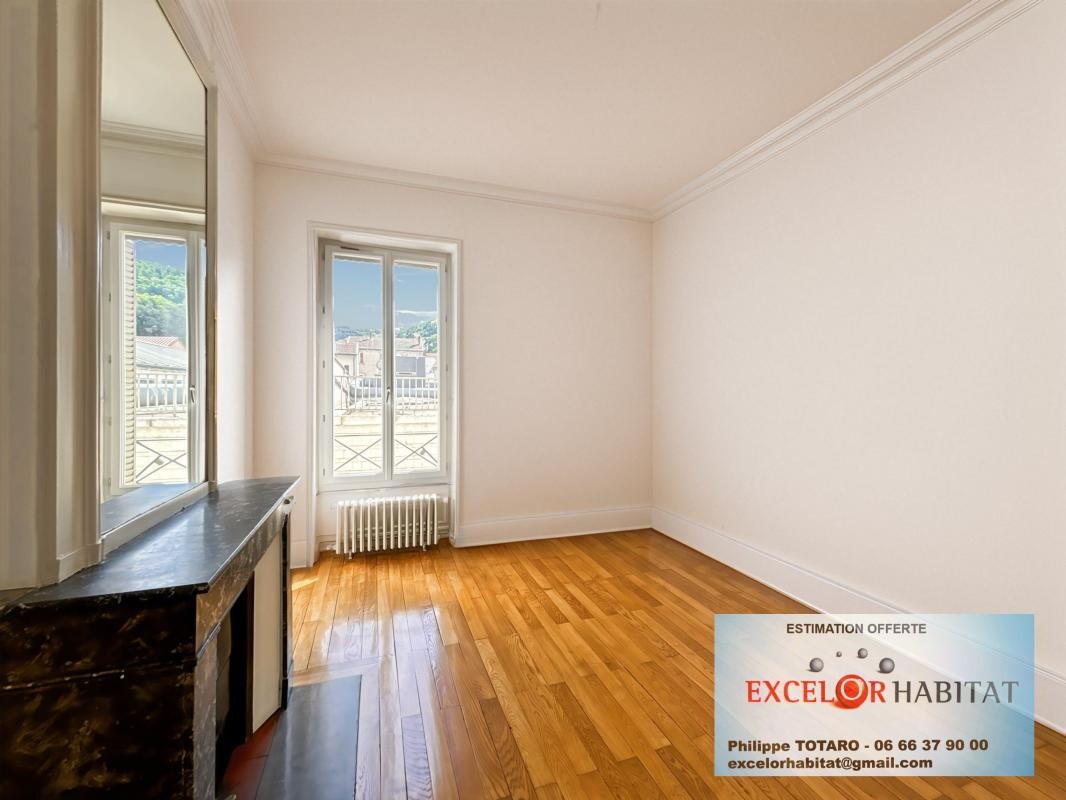 Photo 5 : APPARTEMENT DE CHARME LUMINEUX AU CALME 3 CHAMBRES  de 163 m2 HYPERCENTRE PARKING GRATUIT