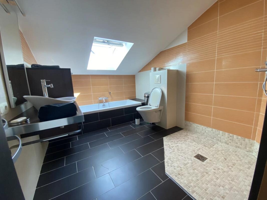 Photo 22 : Maison d’architecte 2009 248 m² sur sous-sol Terrain 690 m² - 4 chambres