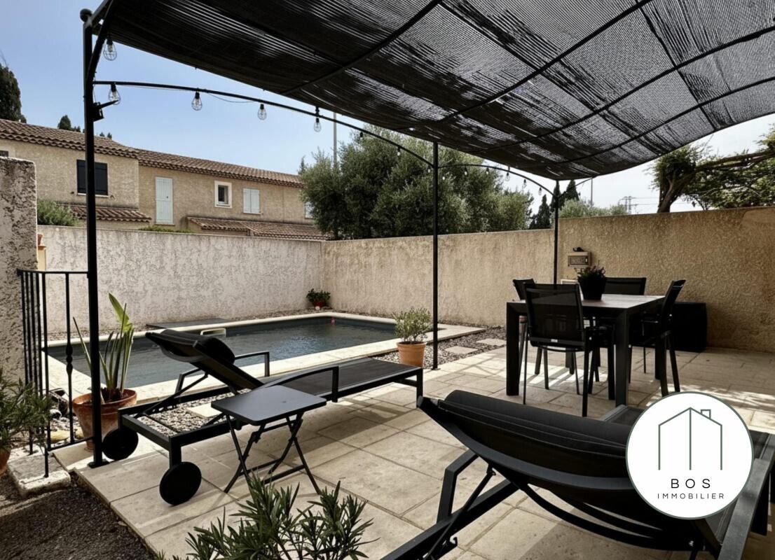 Photo 2 : Maison avec piscine et garage