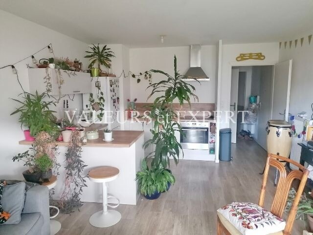 Photo 1 : TB Appartement 2 Pièces, balcon, place de parking privative.