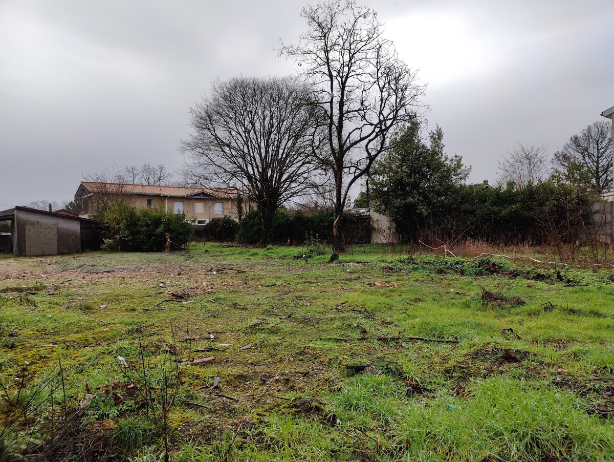 Photo 1 : Terrain - Villenave-d'Ornon - 580m²