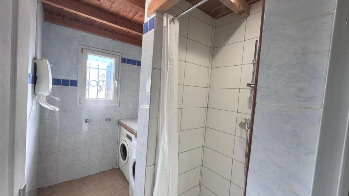 Photo 18 : Villa de plain pied avec appartement et dépendances à Vedène