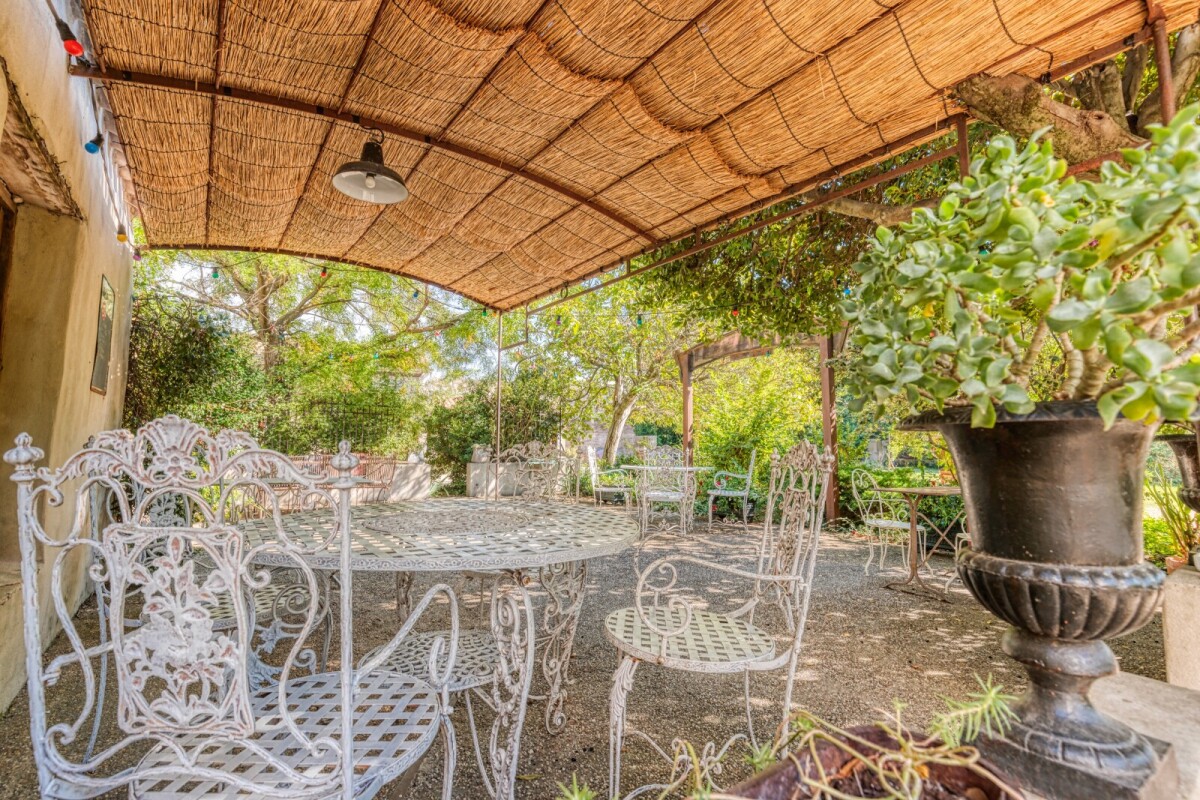 Photo 10 : Propriété - Orange - 710m²