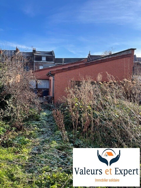 Photo 3 : Large maison 1930 de 295m², jardin, garage à WATTIGNIES.