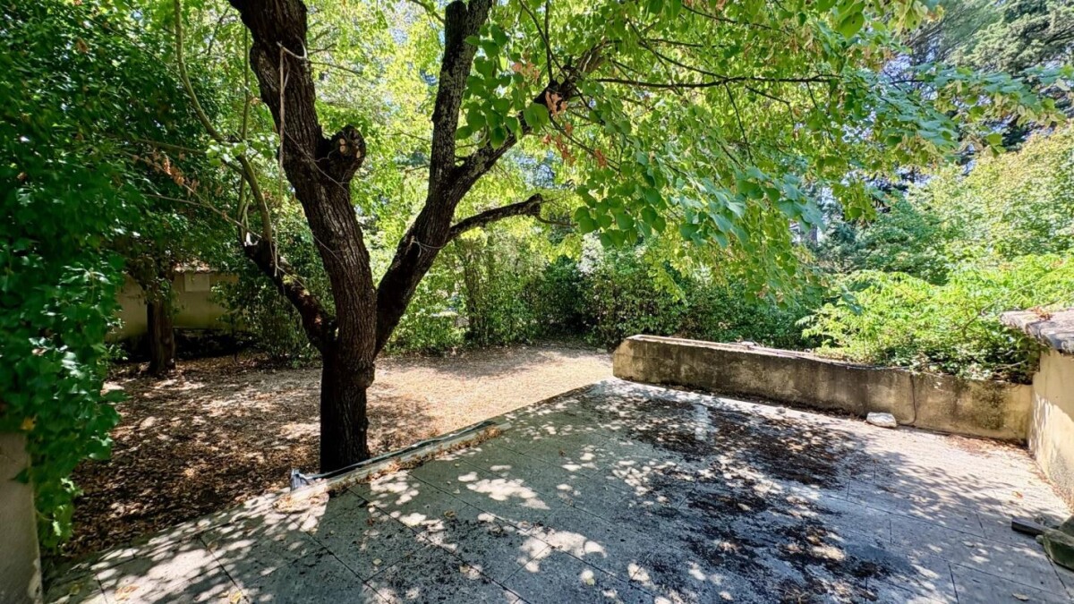 Photo 7 : Maison de caratère avec grand jardin entre Carpentras et St Didier