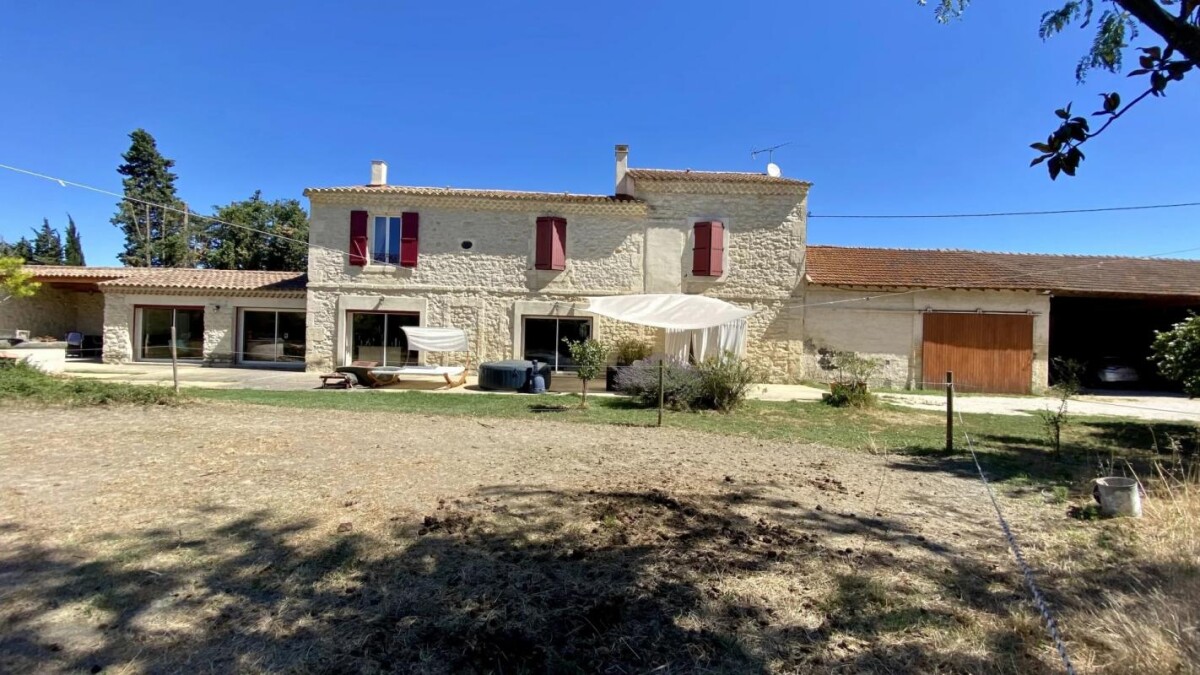 Photo 4 : Mas entièrement rénové aux portes des Alpilles