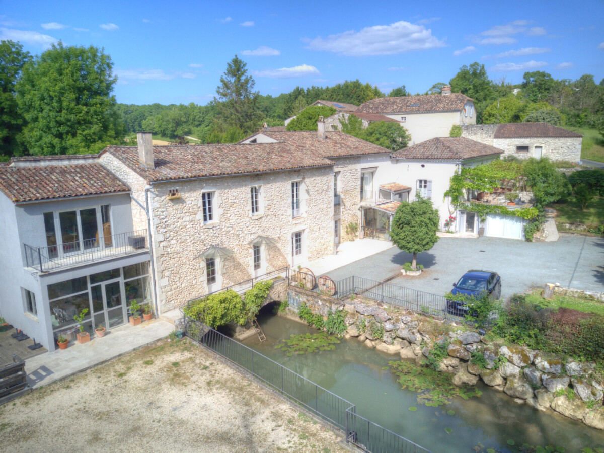 Photo 1 : Local commercial - Monflanquin - 750m²