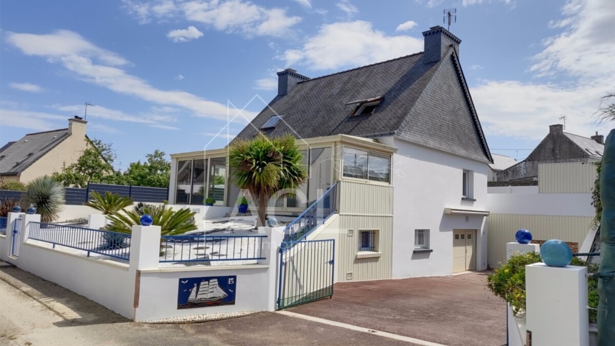 Photo 9 : Maison rénovée de 4 chambres avec commerces à pieds