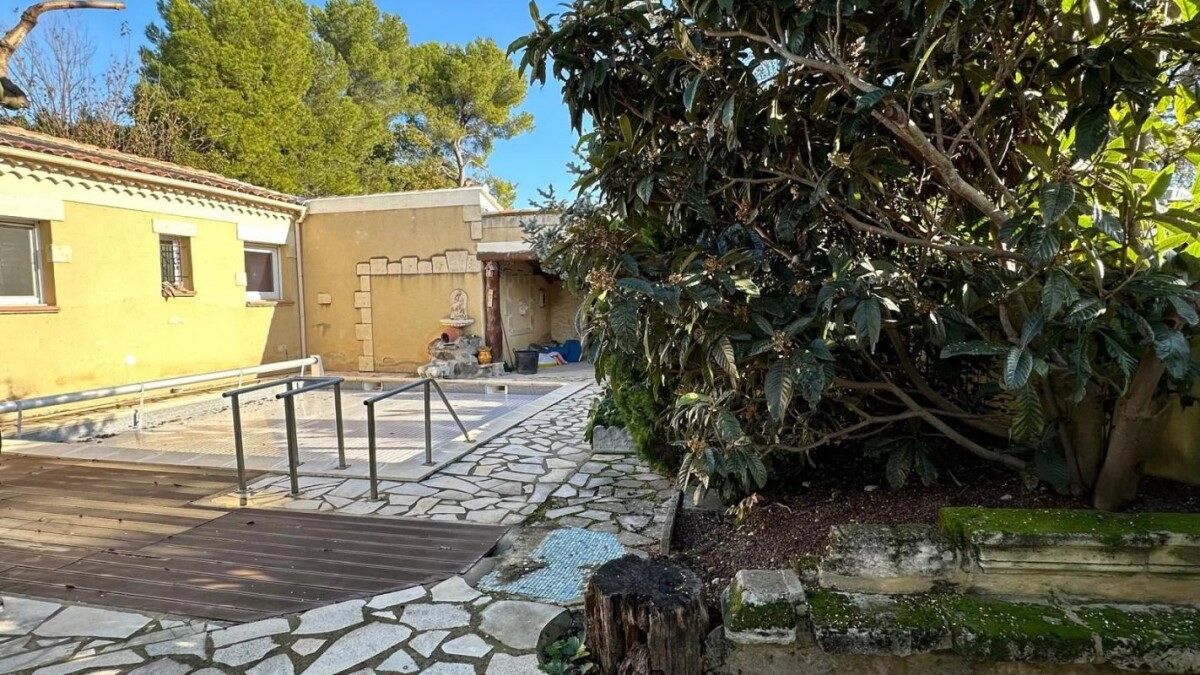 Photo 3 : Villa de plain pied avec appartement et dépendances à Vedène