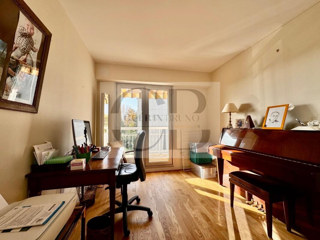 Photo 5 : Appartement de standing 99 m² – Centre-ville de Bergerac