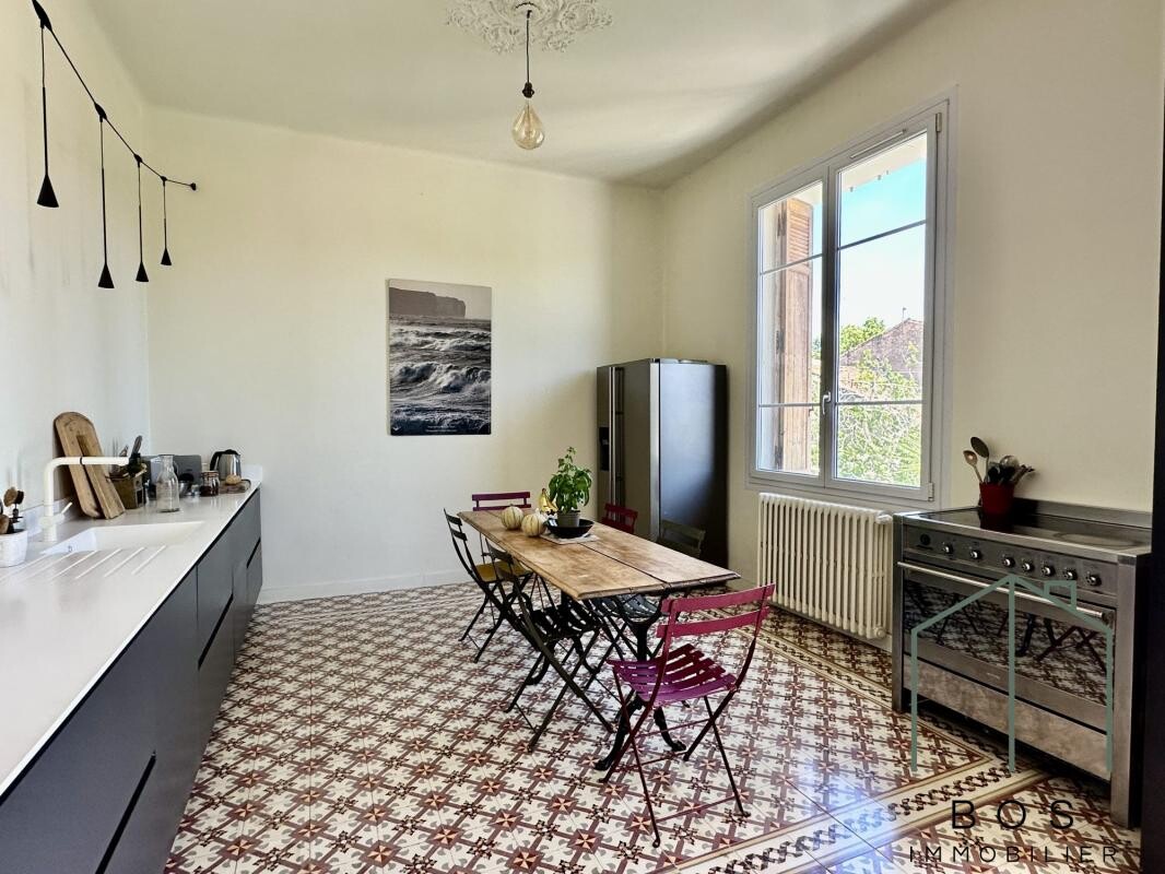 Photo 18 : Maison de ville avec piscine et garage