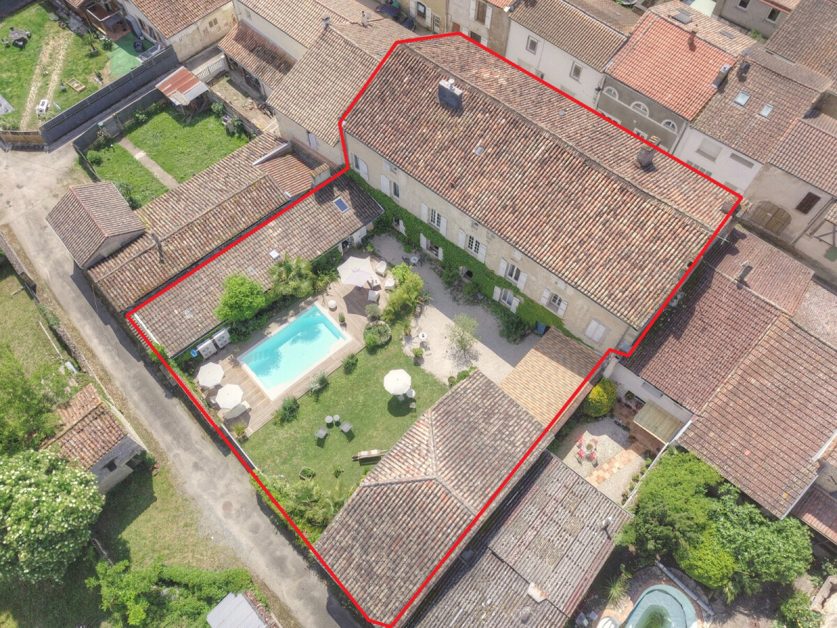 Photo 1 : Maison - Casteljaloux - 360m²