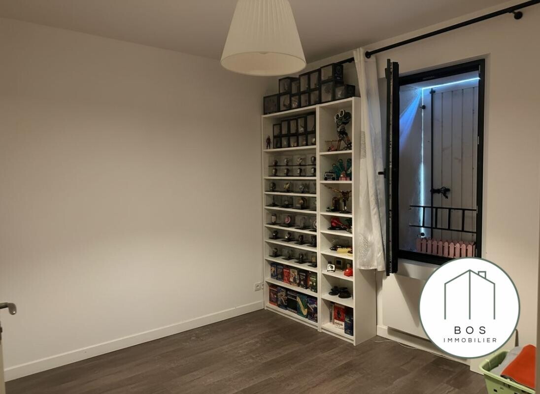 Photo 7 : Maison de ville avec deux appartements loués