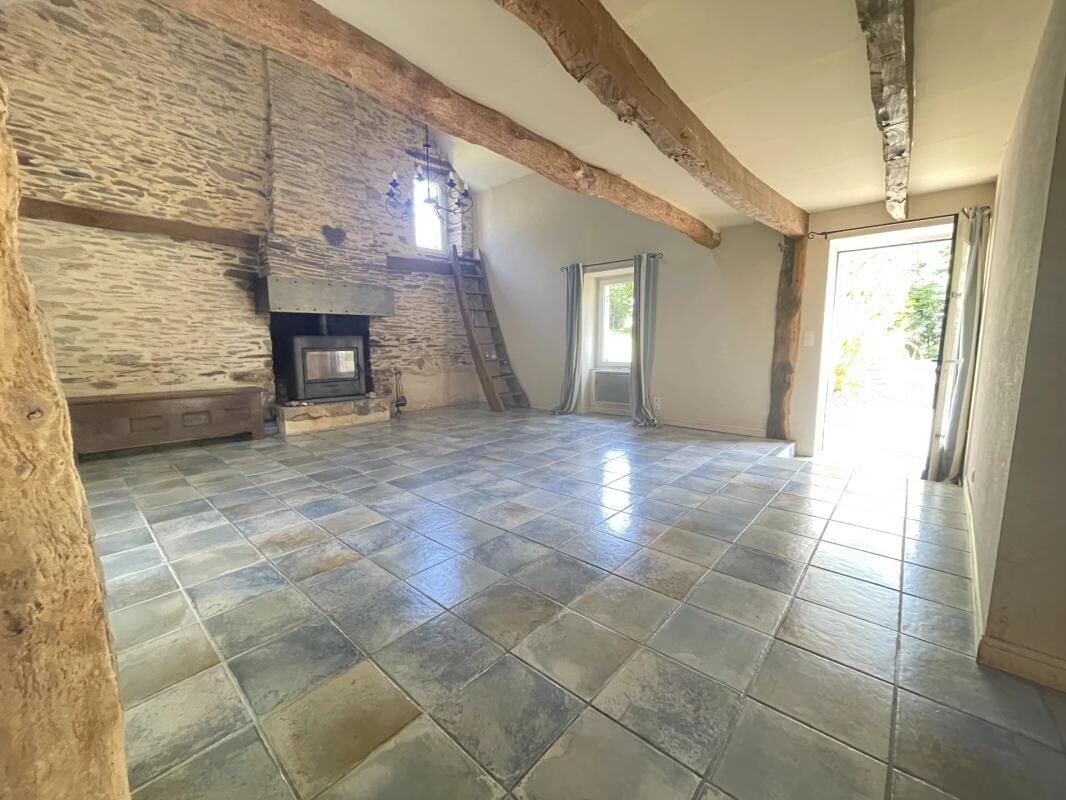 Photo 4 : Propriété avec Longère 193 m² - Piscine chauffée - dépendances Terrain 4772 m² sans vis-à-vis – Entre Elven et Sérent