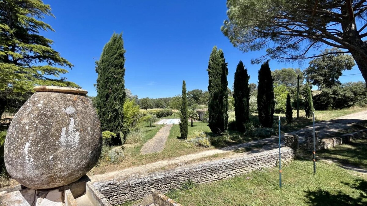 Photo 8 : Ménerbes- Bastide de 320 M2 en pleine nature