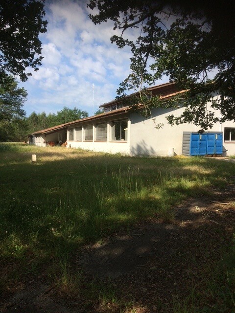 Photo 2 : Locaux industriels/ stockage loués avec Rentabilité  > 12%.