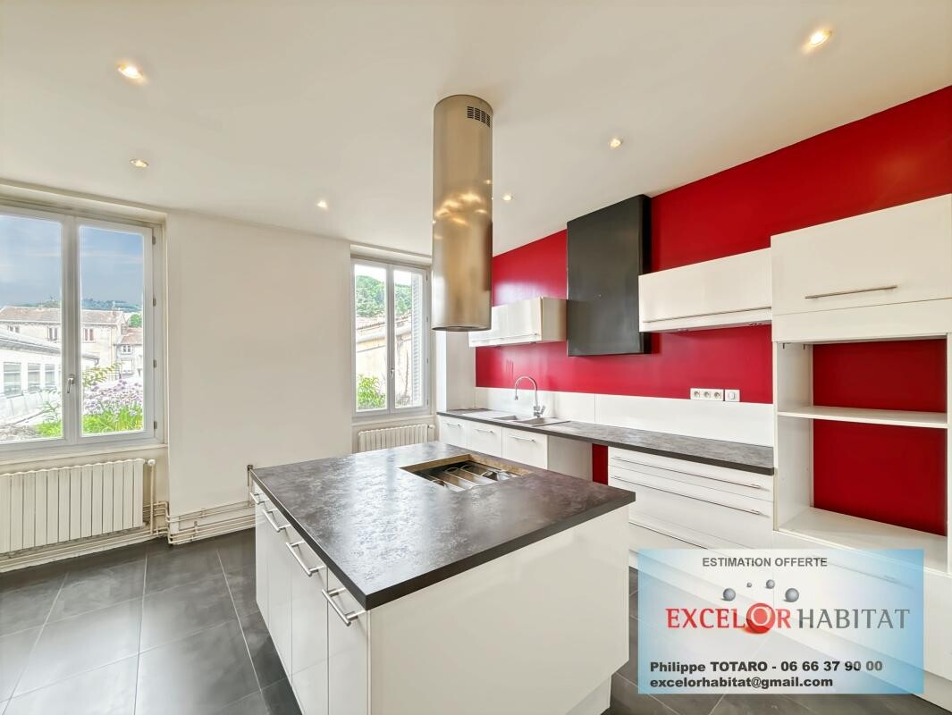 Photo 3 : APPARTEMENT DE CHARME LUMINEUX AU CALME 3 CHAMBRES  de 163 m2 HYPERCENTRE PARKING GRATUIT