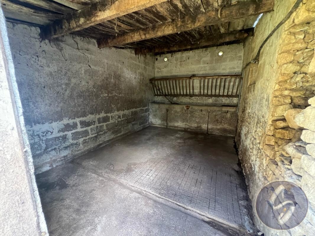 Photo 13 : ANCIENNE FERME 3 MINUTES ST MAIXENT OU ENSOA