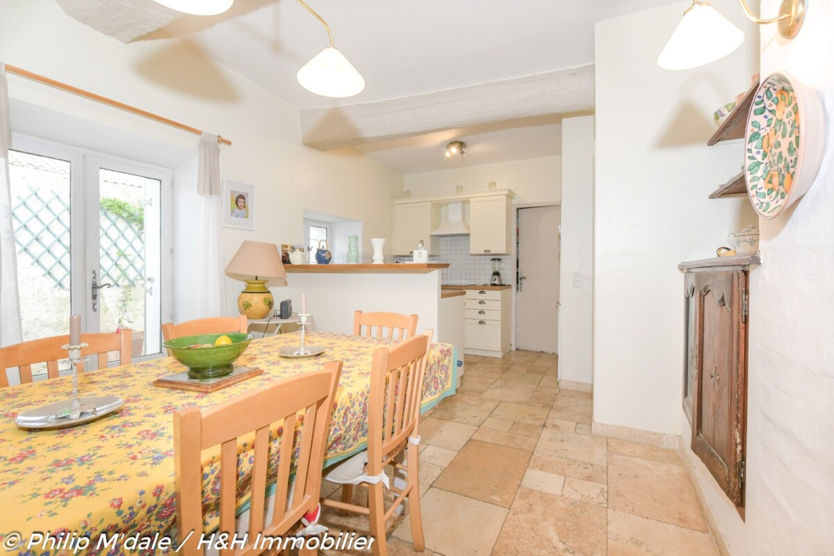 Photo 5 : Maison - Morières-lès-Avignon - 255m²