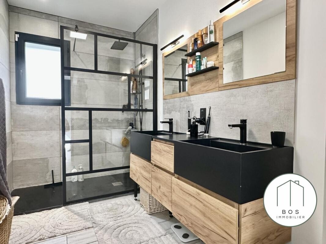 Photo 15 : Villa contemporaine avec piscine