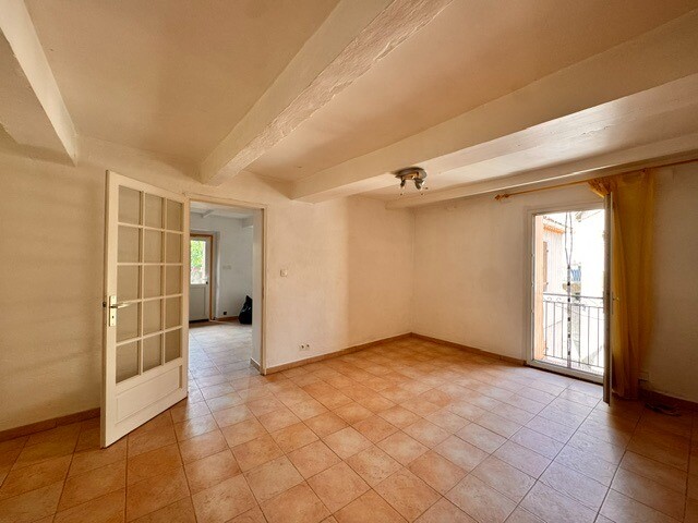 Photo 3 : Appartement  2 pièces  47 m2 LOCATION- L'Escarène