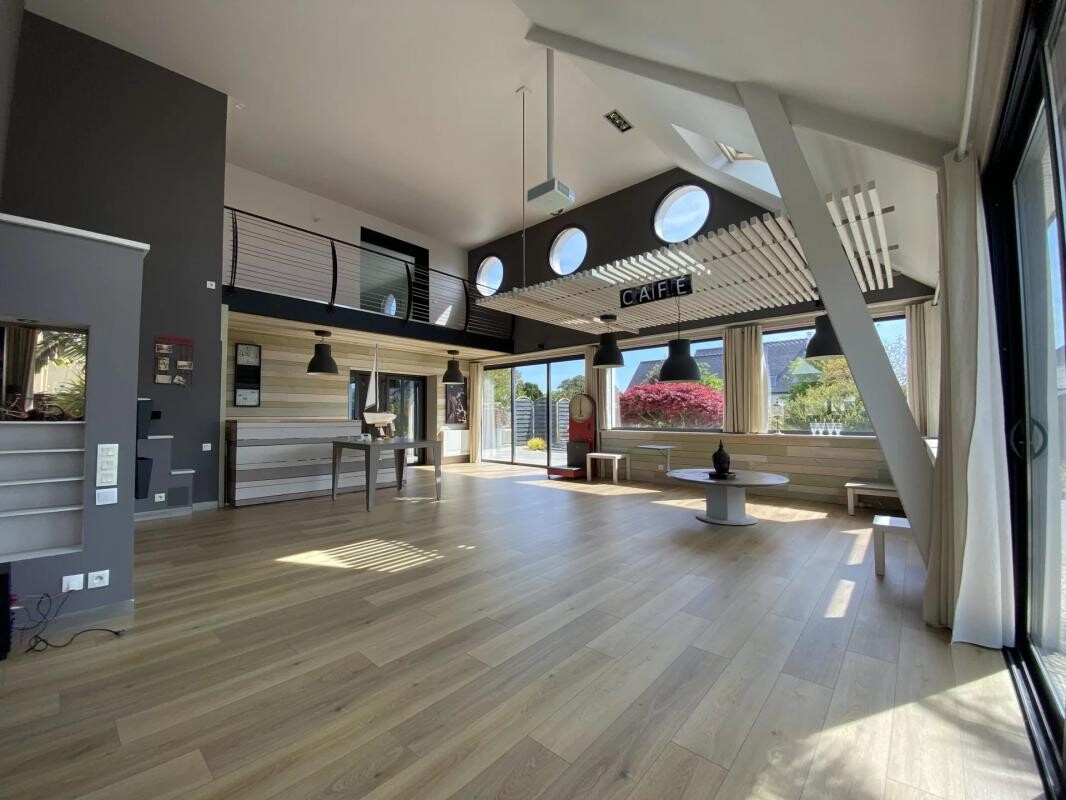 Photo 1 : Maison d’architecte PMR 248 m² sur sous-sol 4 chambres - 10 minutes de la mer
