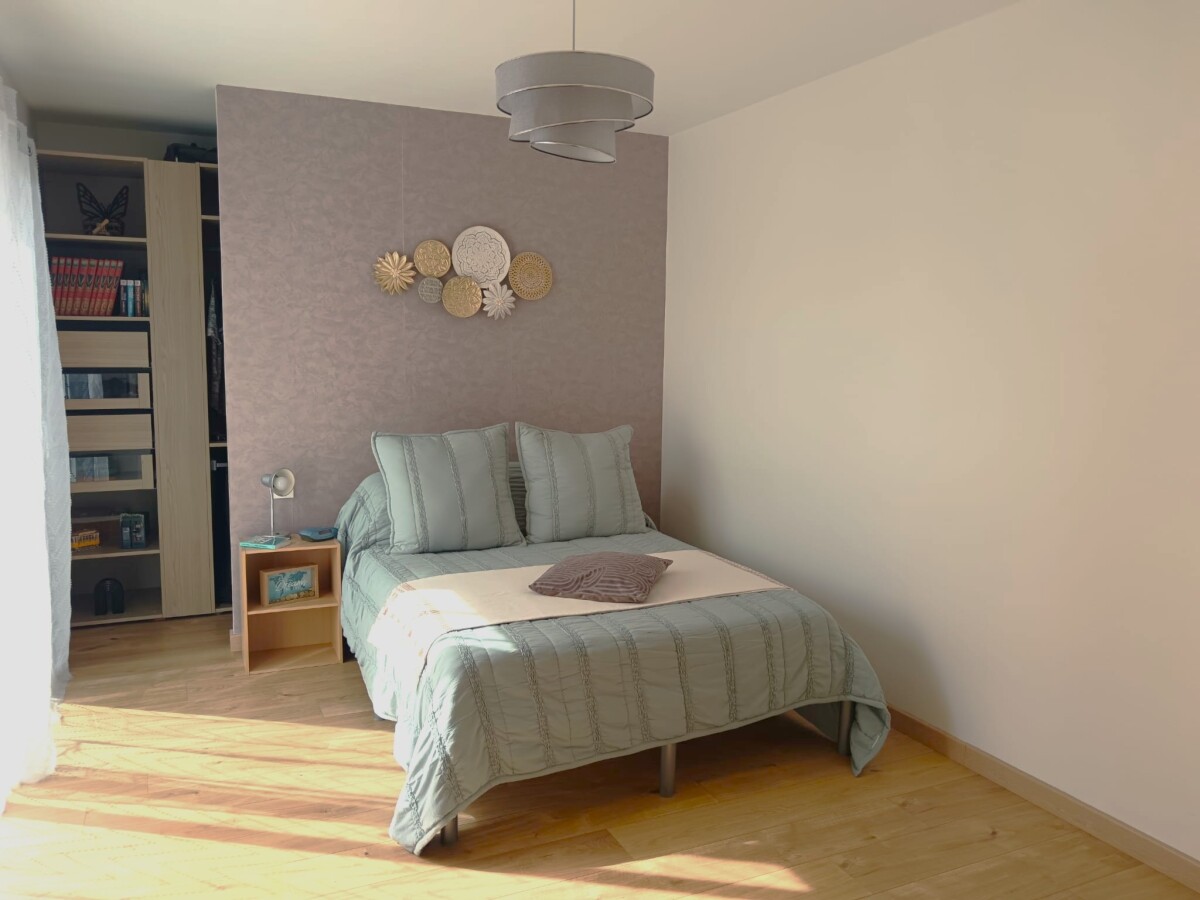 Photo 4 : Maison contemporaine de plain-pied – 113 m² – Ploudaniel