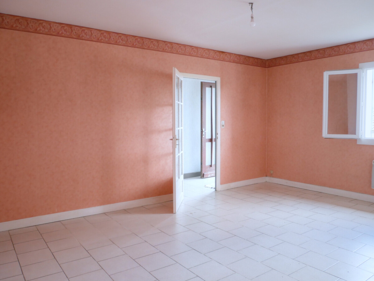 Photo 9 : Ensemble de 220m² en 2 maisons avec dépendances