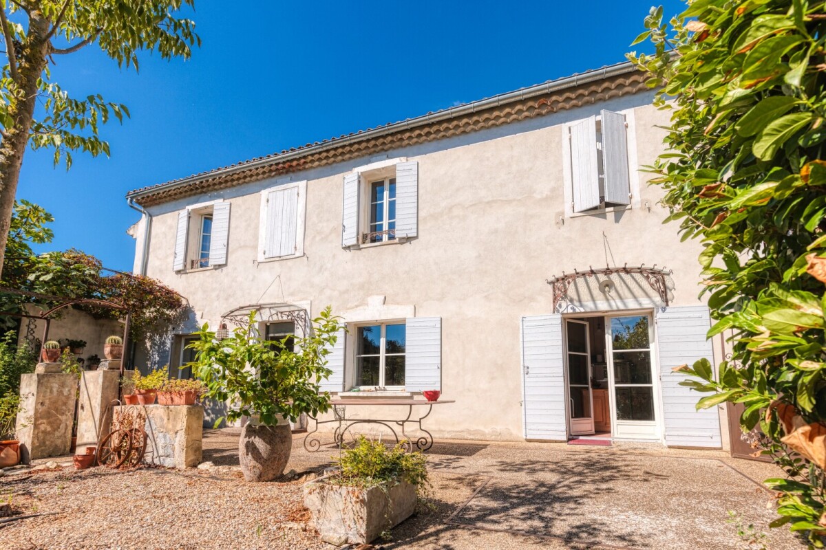 Photo 3 : Propriété - Orange - 710m²