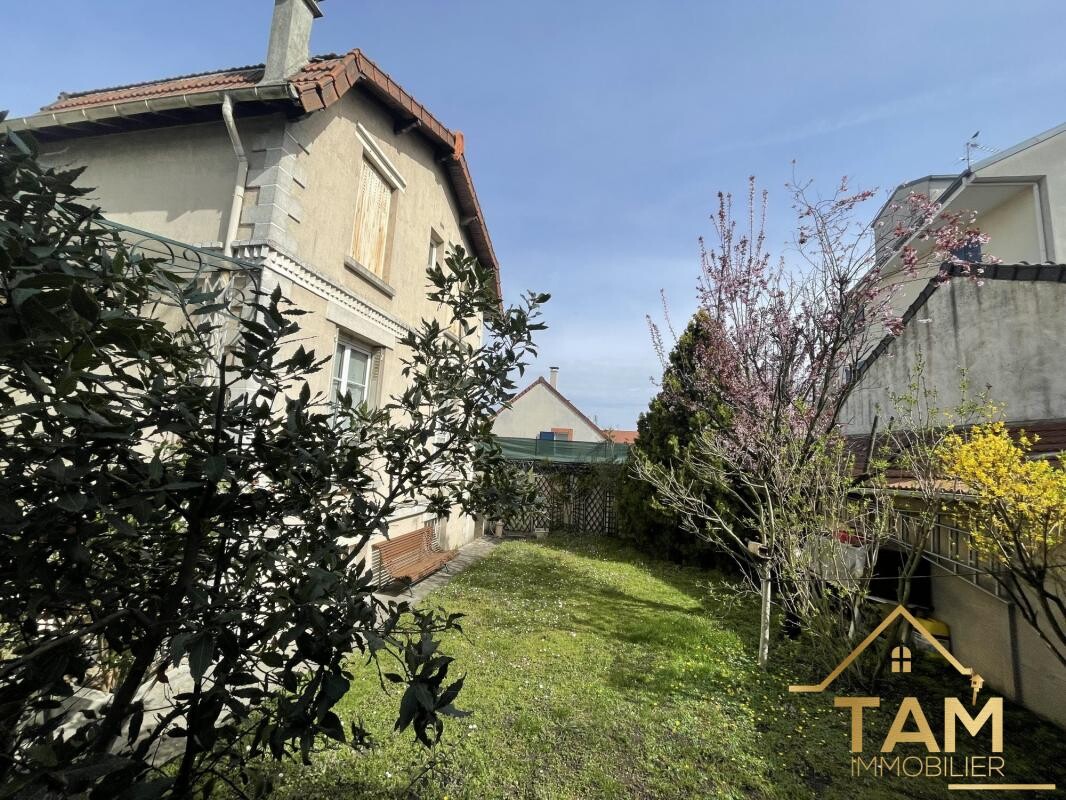 Photo 1 : Maison Nanterre Mont Valerien avec gros potentiel extension ou