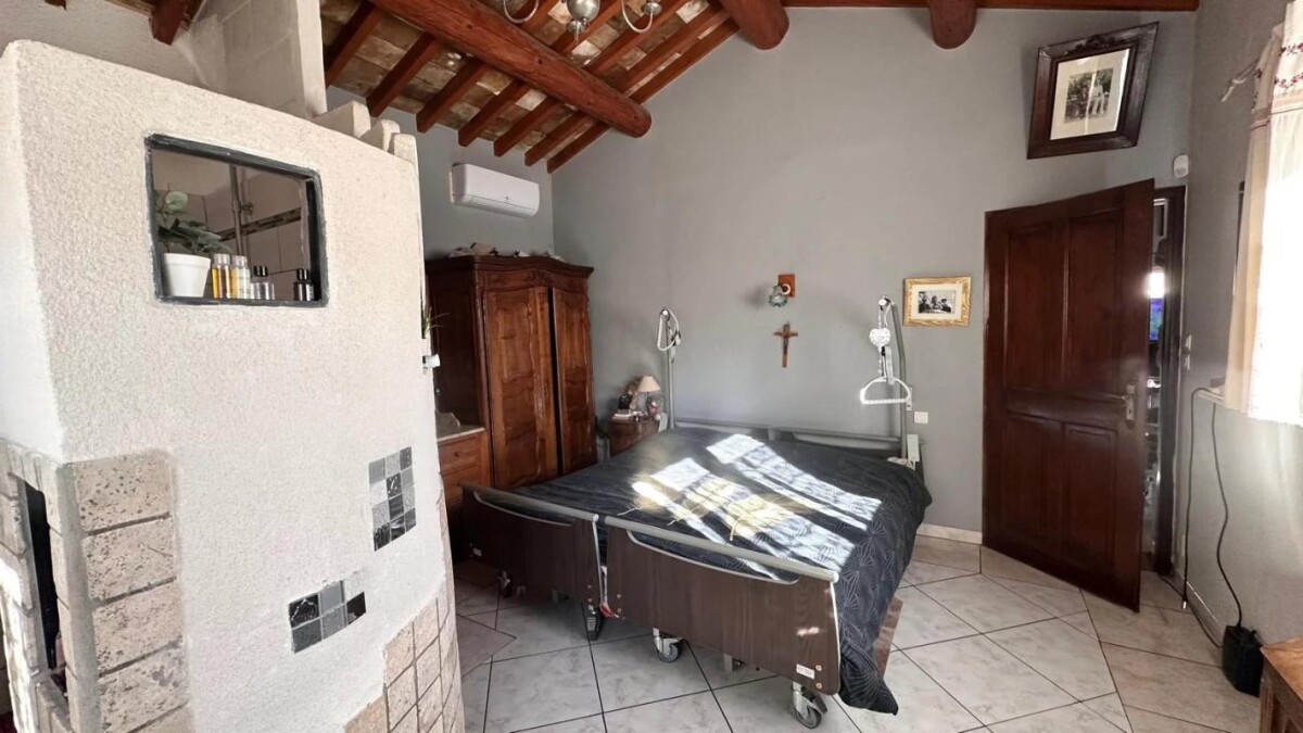 Photo 13 : Villa de plain pied avec appartement et dépendances à Vedène