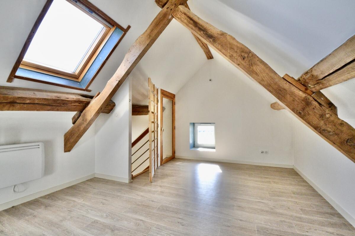Photo 7 : MAISON EN PIERRE AVEC VUE