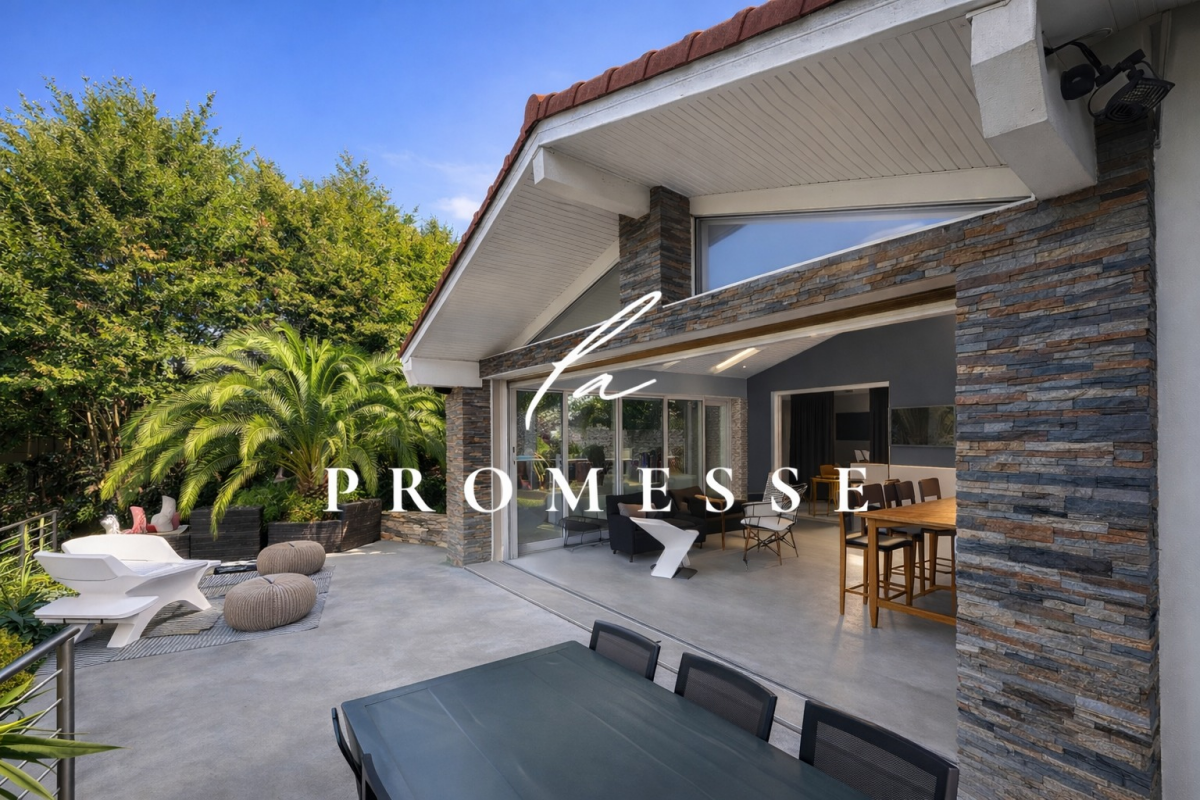 Photo 2 : BIARRITZ - Villa 300 m2 - Piscine