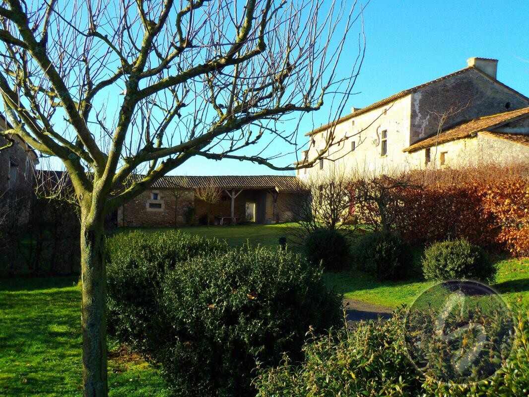 Photo 6 : LOGIS OU MANOIR DU XVI