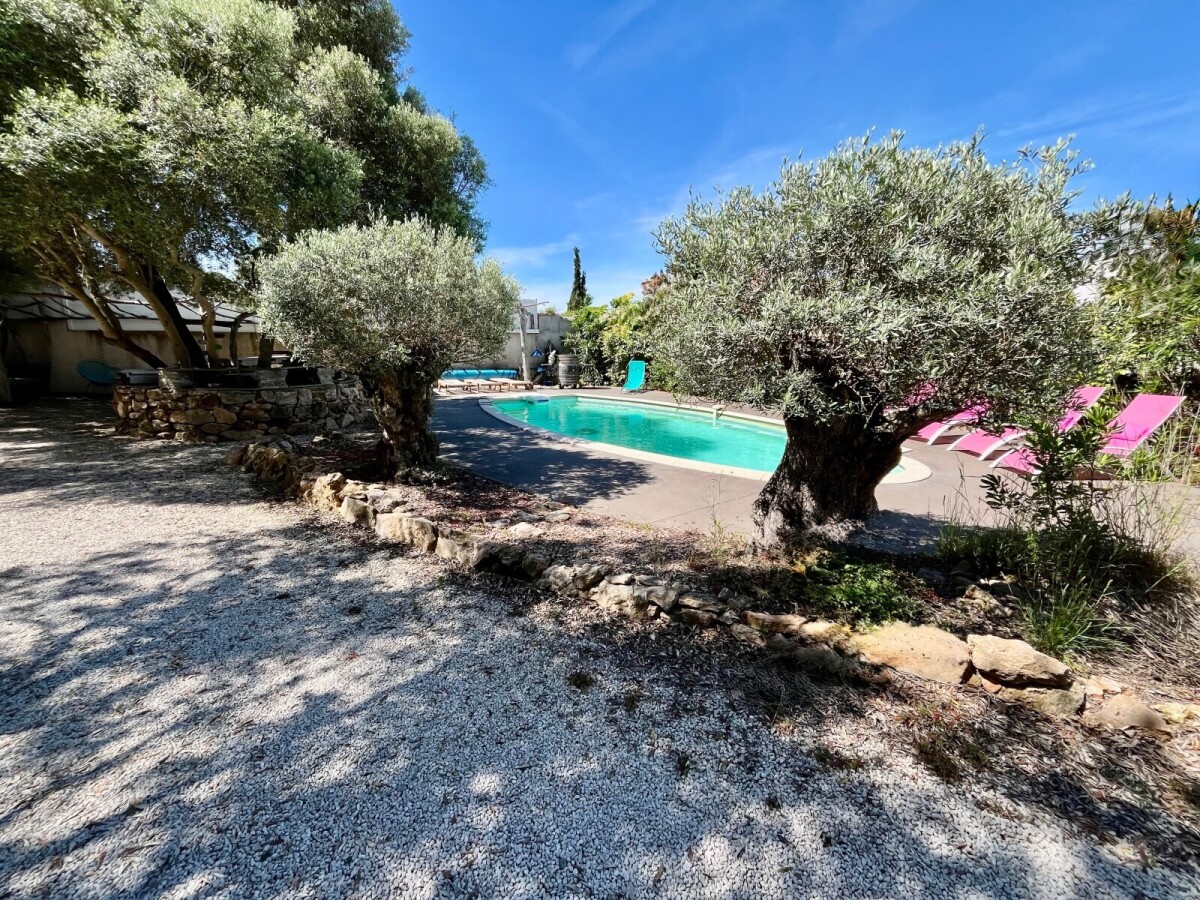 Photo 1 : Villa - Balaruc-les-Bains - 180m²