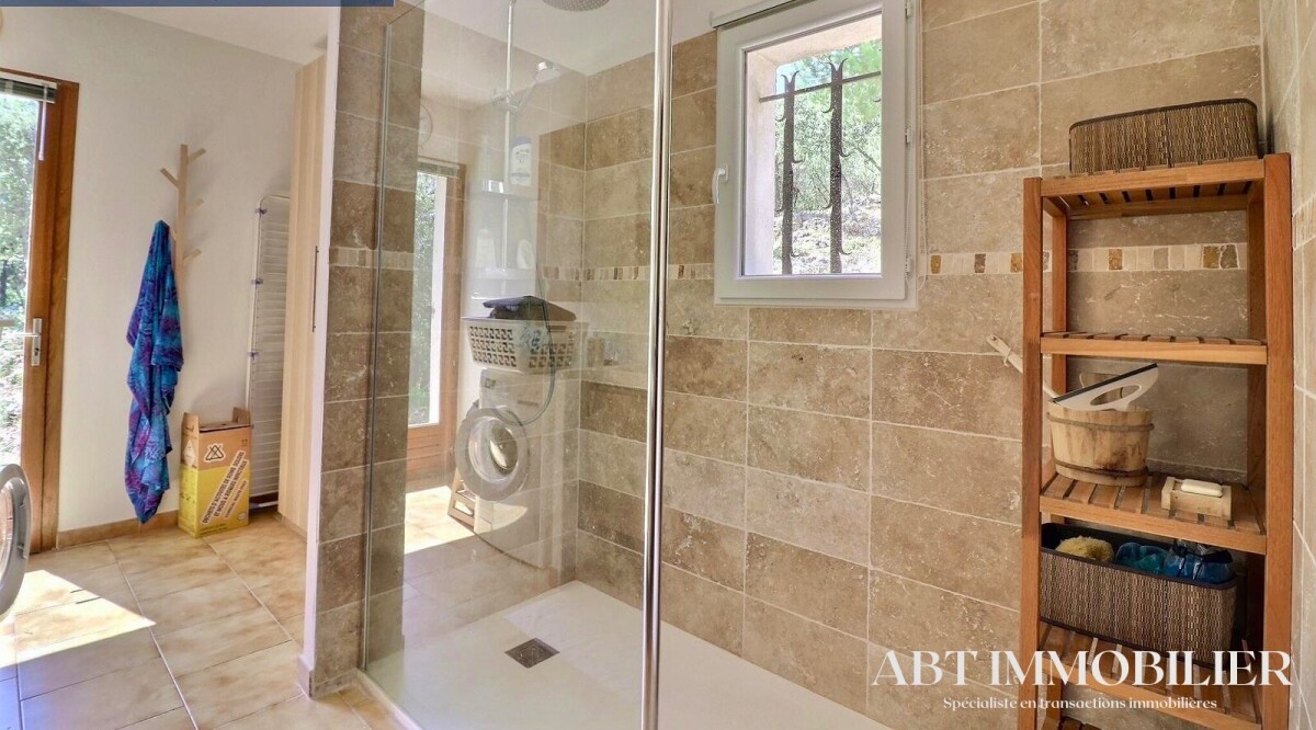 Photo 7 : Villa - Saint-Maximin-la-Sainte-Baume - 240m²