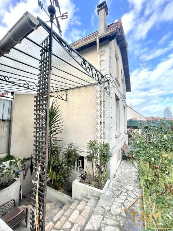 Photo 5 : Maison Nanterre Mont Valerien avec gros potentiel extension ou
