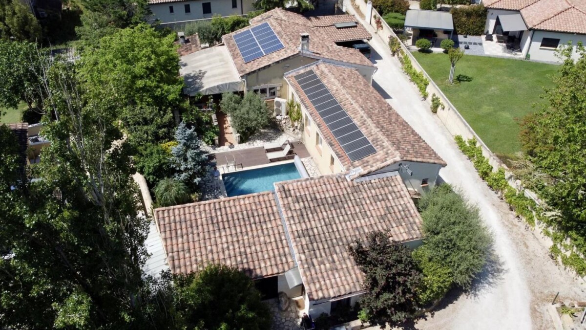 Photo 1 : Ensemble immobilier à découvrir sur Vedène