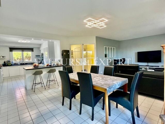 Photo 4 : TB Maison individuelle semi plain pied,double garage, jardin