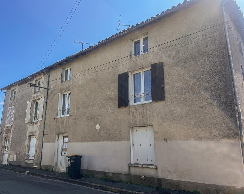 Photo 1 : Immeuble de rapport avec parcelle constructible de 399m2