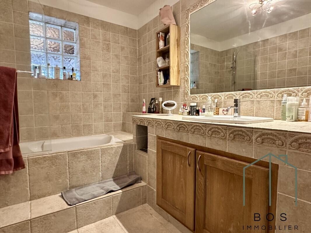 Photo 18 : Villa de plain pied avec jardin