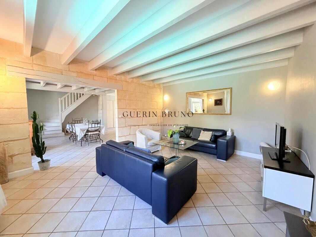 Photo 8 : À Vendre - Maison de caractère rénovée avec piscine, centre-ville de Bergerac