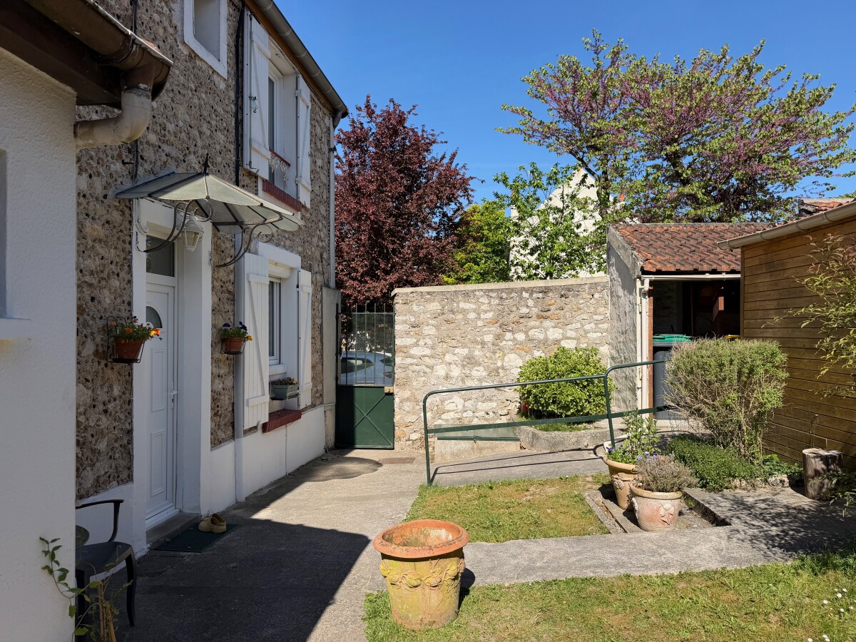 Photo 1 : Maison - Périgny - 69m²