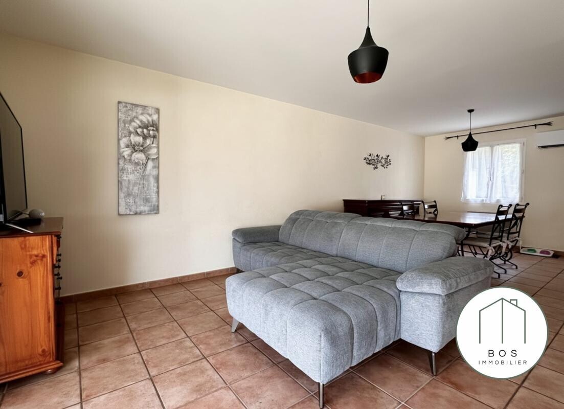 Photo 9 : Maison avec piscine et garage