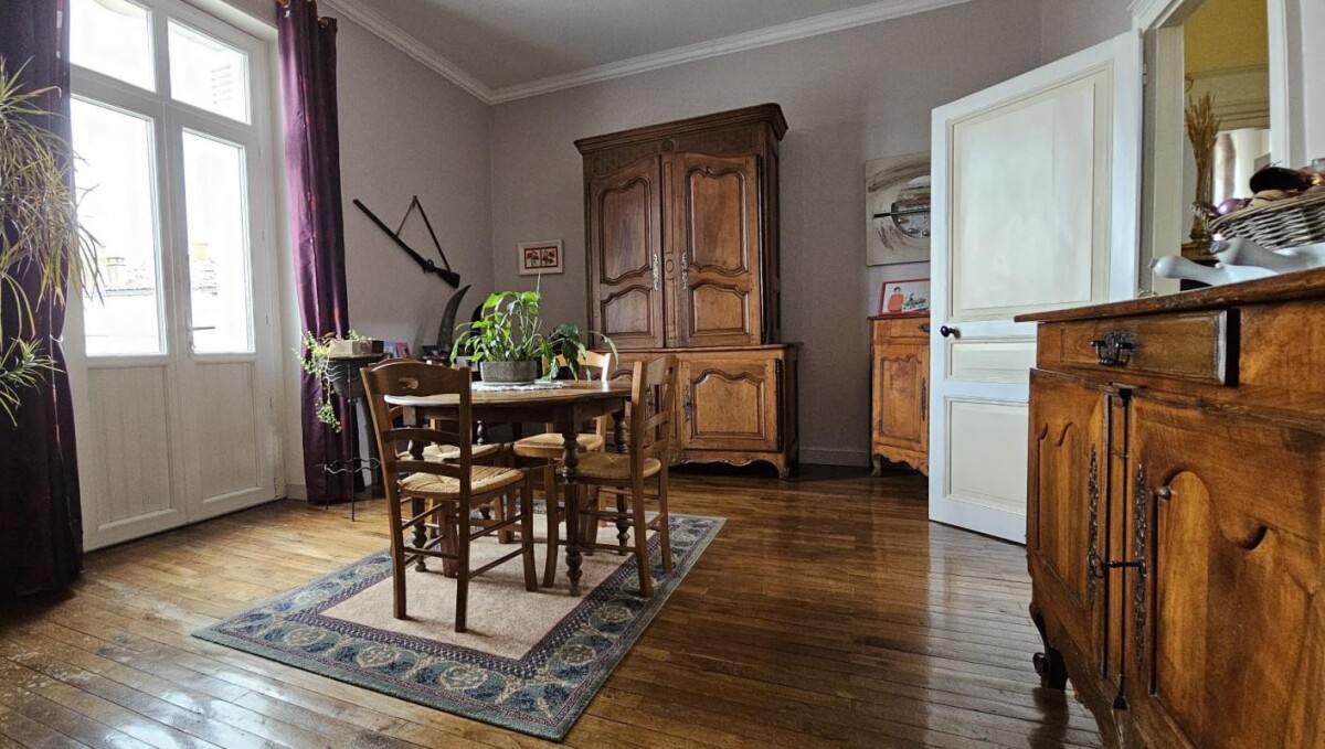 Photo 4 : Charmante maison de famille avec jardin et dépendances